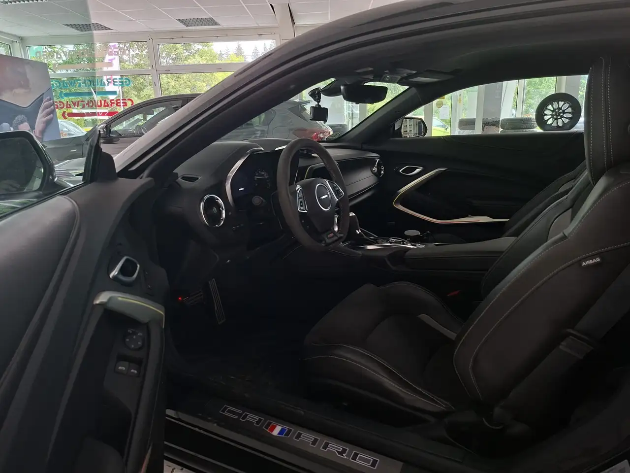 Chevrolet Camaro V8 *Kamera*Sitzklima*Navi*Alu* — Galería del vehículo 4