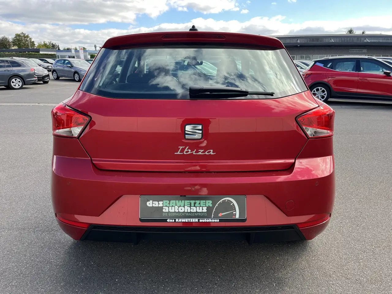 SEAT Ibiza 1.0 TSI DSG Style 141€ m.20% Anz. Navi ACC LED R — Galerie du véhicule 9