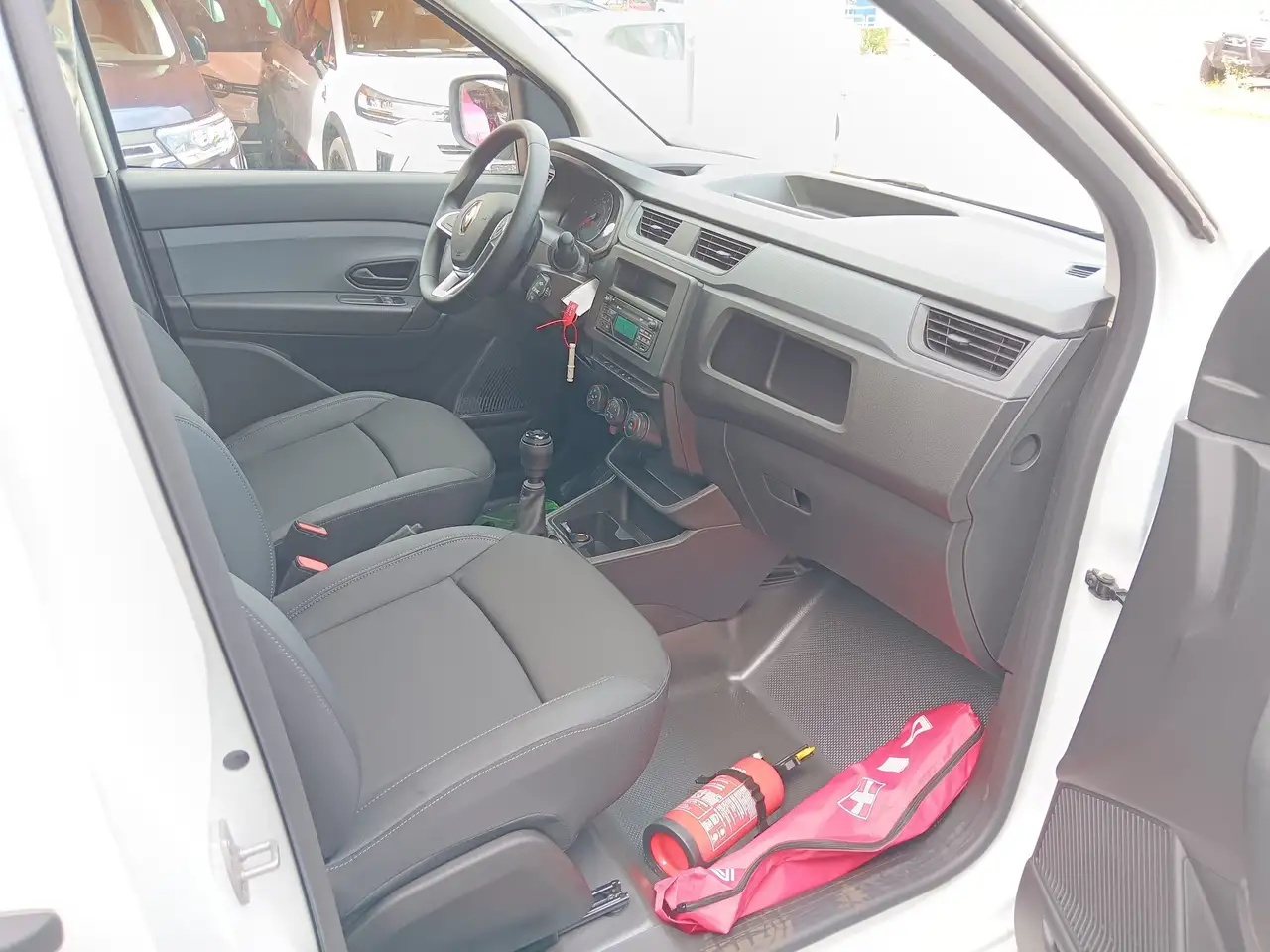Renault Express Extra Tce 100 Gewerbepreis *Netto 15.546,-* — Galería del vehículo 11