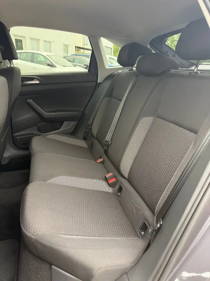 Volkswagen Taigo Life Sitzh. Rückfkam. Carplay — Galerie du véhicule 18