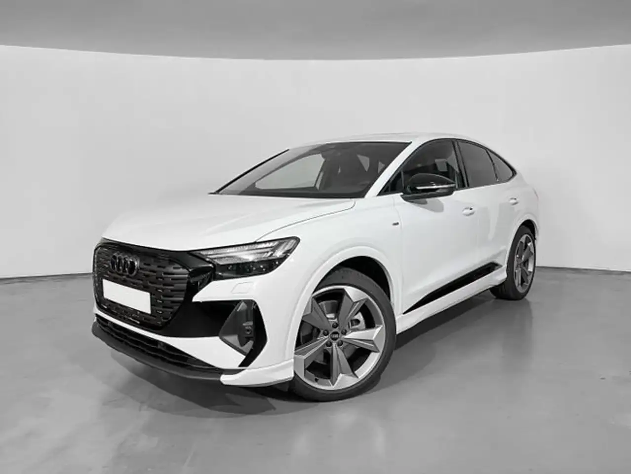 Audi Q4 e-tron Sportback 45 S line 210 kW (285 CV) quattro — معرض صور السيارة 2