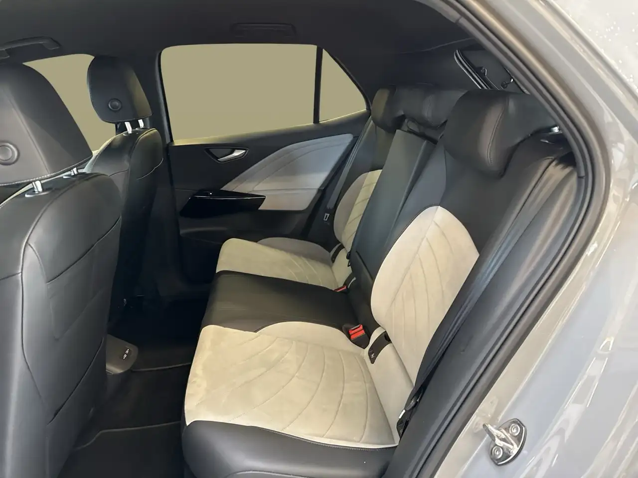 Volkswagen ID.3 Pro MOVE CAM ACC LM19 NAVI CARPLAY SITZHEIZ — Vehicle gallery 13