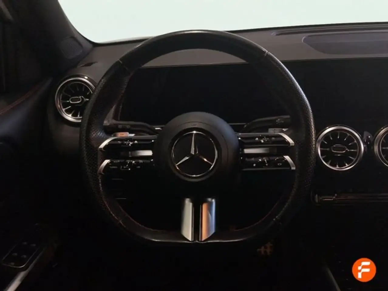 Mercedes-Benz GLB 200 d — Galerie du véhicule 14