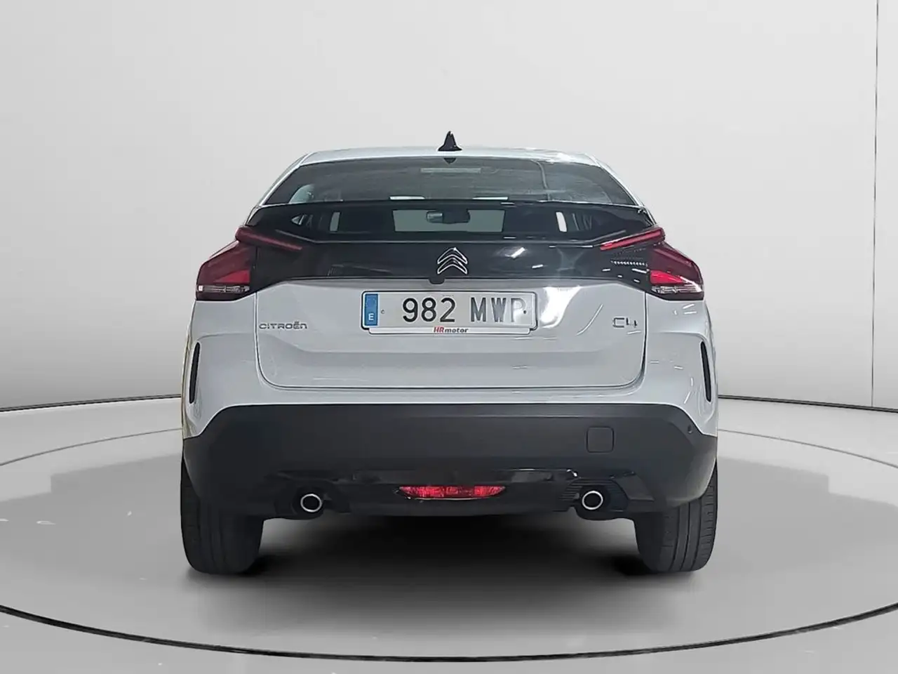 Citroen C4 1.2 PureTech Plus S&S 130 — Vehicle gallery 4