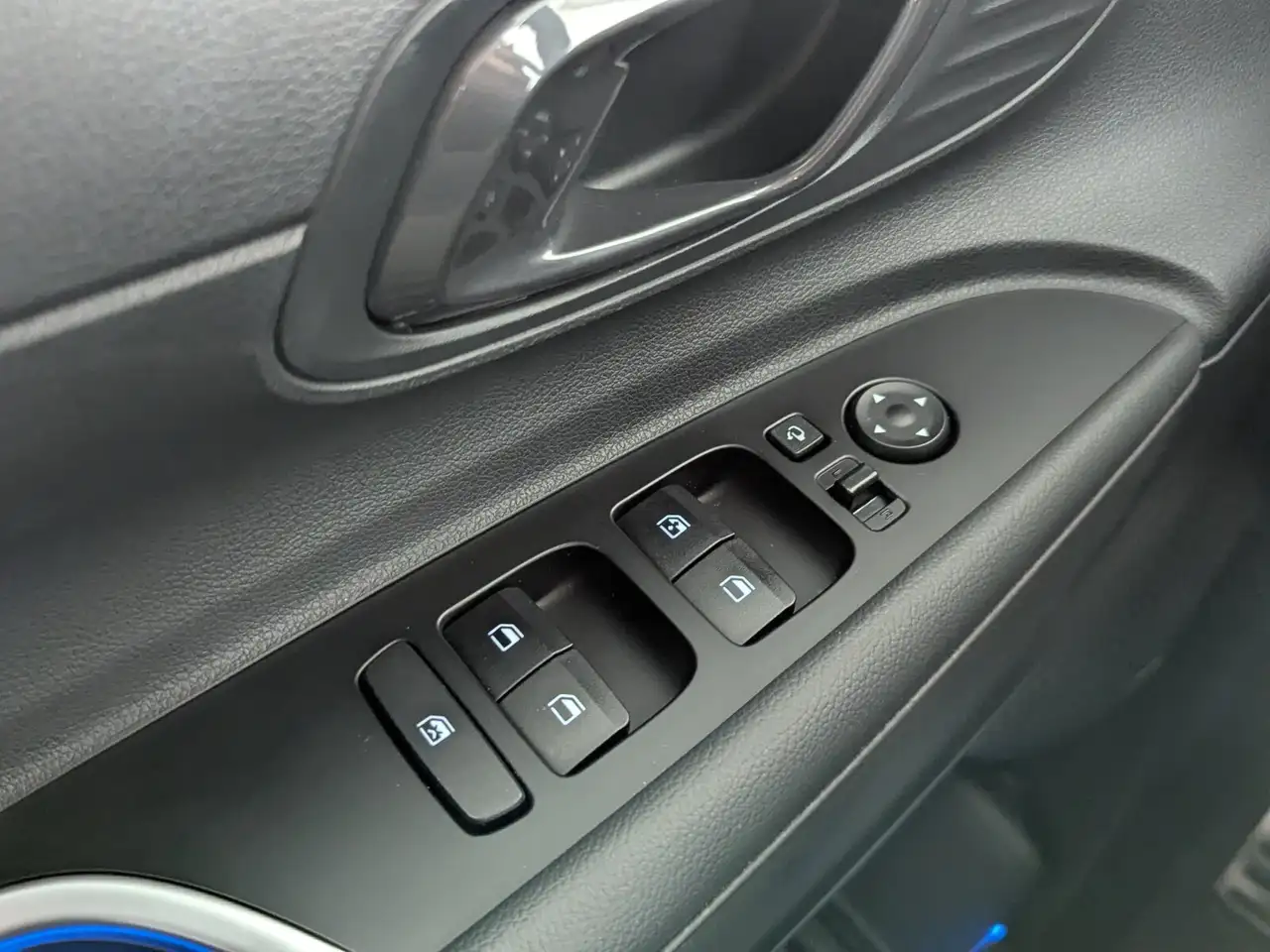 Hyundai BAYON Bayon 1.0 T-GDI Trend Mild-Hybrid 2WD LED+NAVI+ BC — Vehicle gallery 26