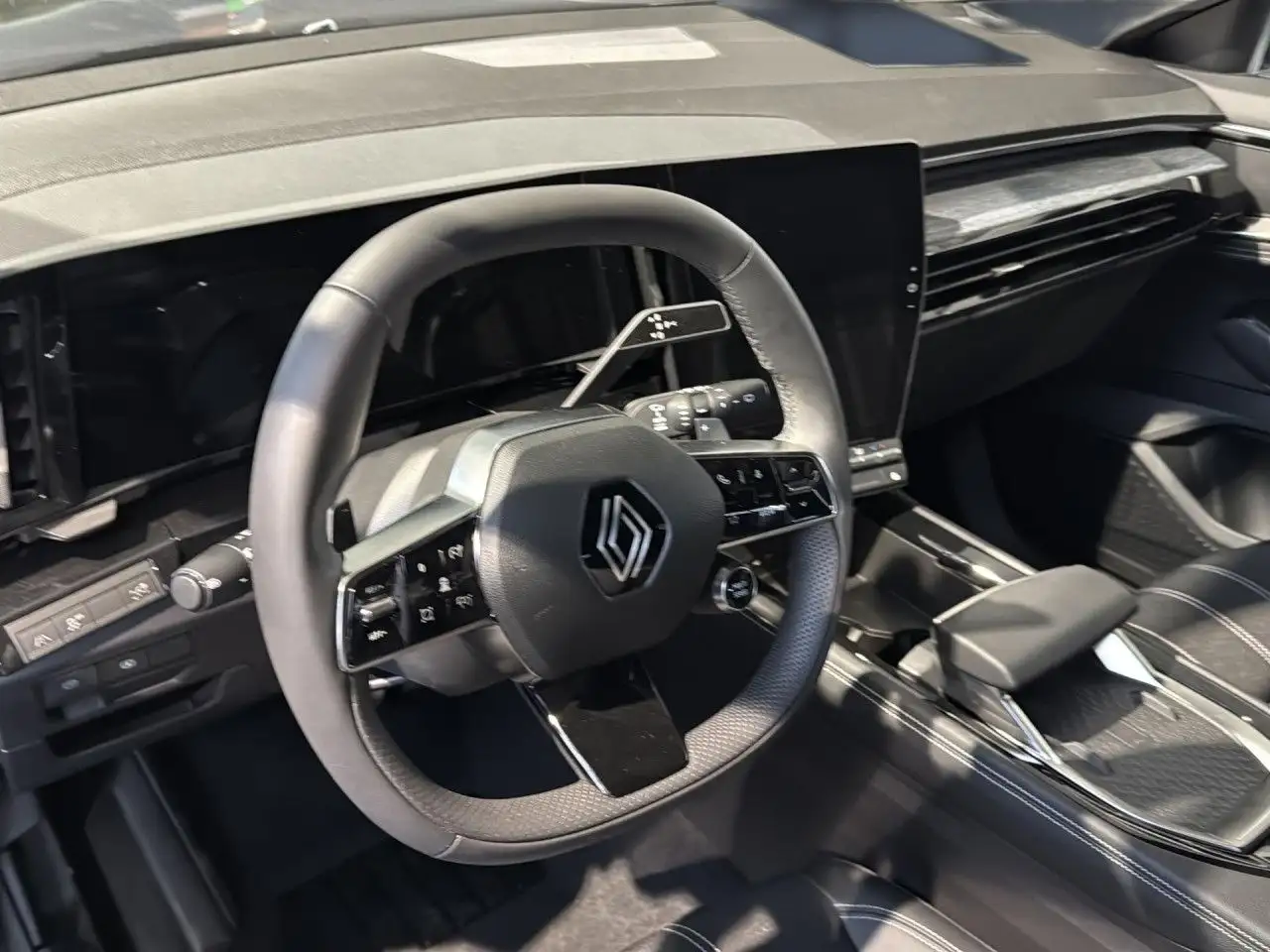 Renault Austral Techno Bluetooth Navi LED Klima — معرض صور السيارة 9