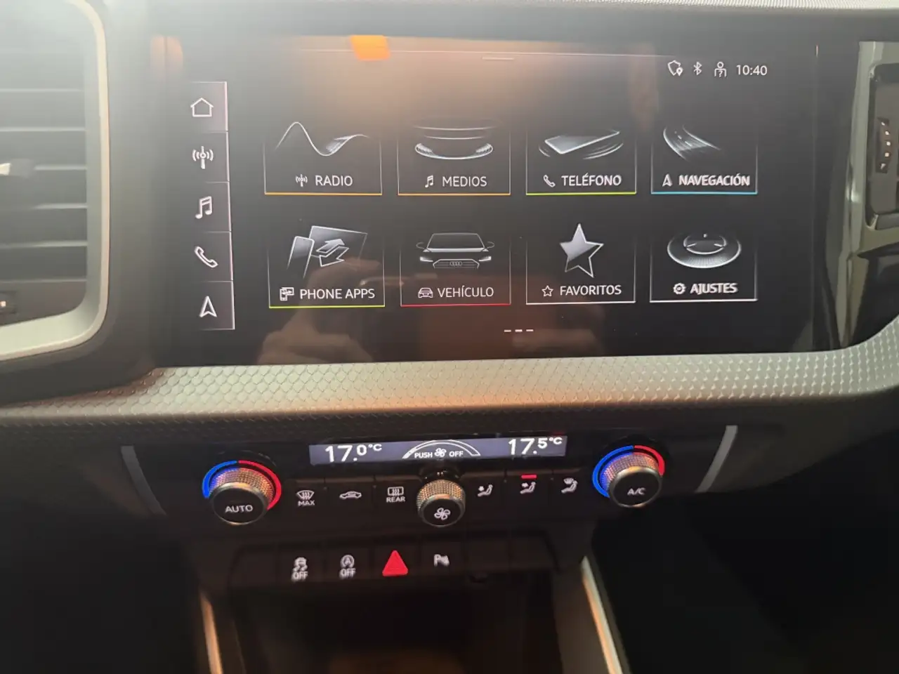 Audi A1 Sportback 30 TFSI Adrenalin Black edition 85kW — معرض صور السيارة 9
