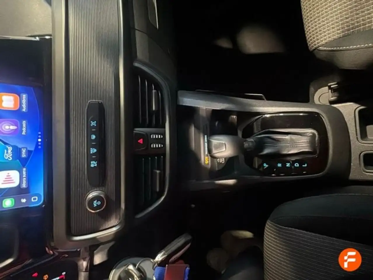 Ford Tourneo Courier 1.0 Ecoboost Active Aut. — معرض صور السيارة 20