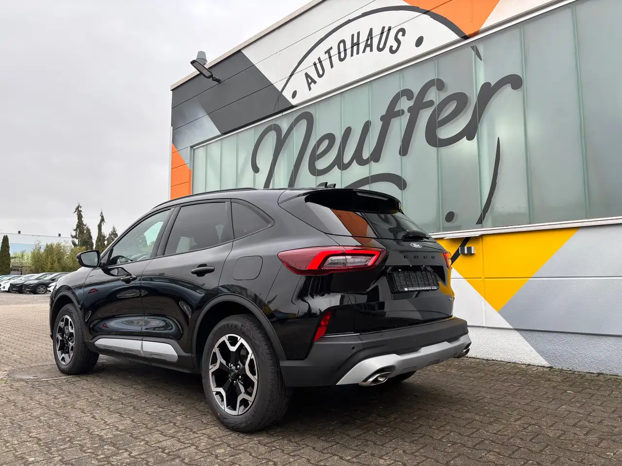 Ford Kuga Hybrid Active FHEV 183PS Allradantrieb Winter-Pake — Vehicle gallery 6