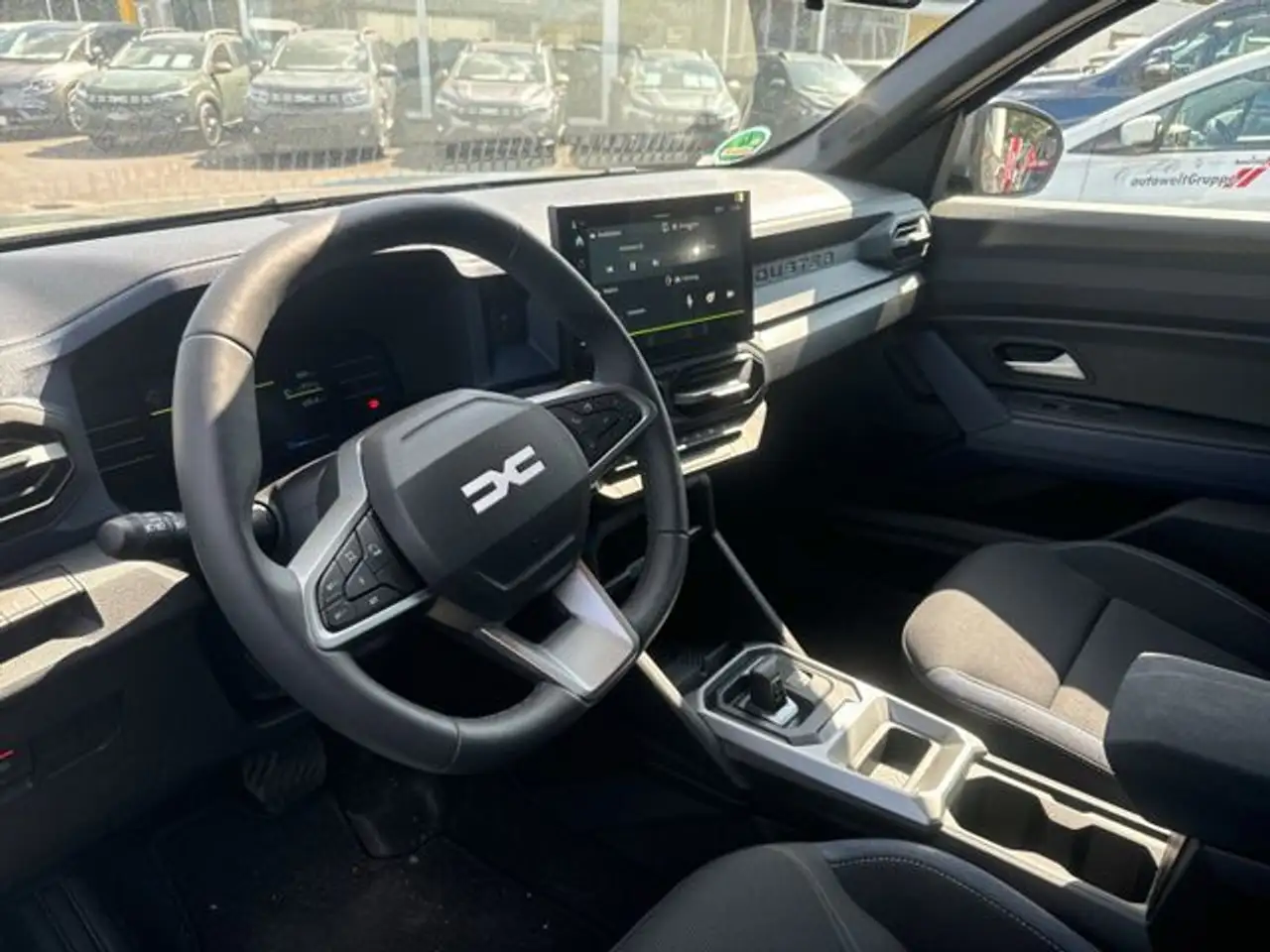 Dacia Duster Hybrid 140 Journey — معرض صور السيارة 4