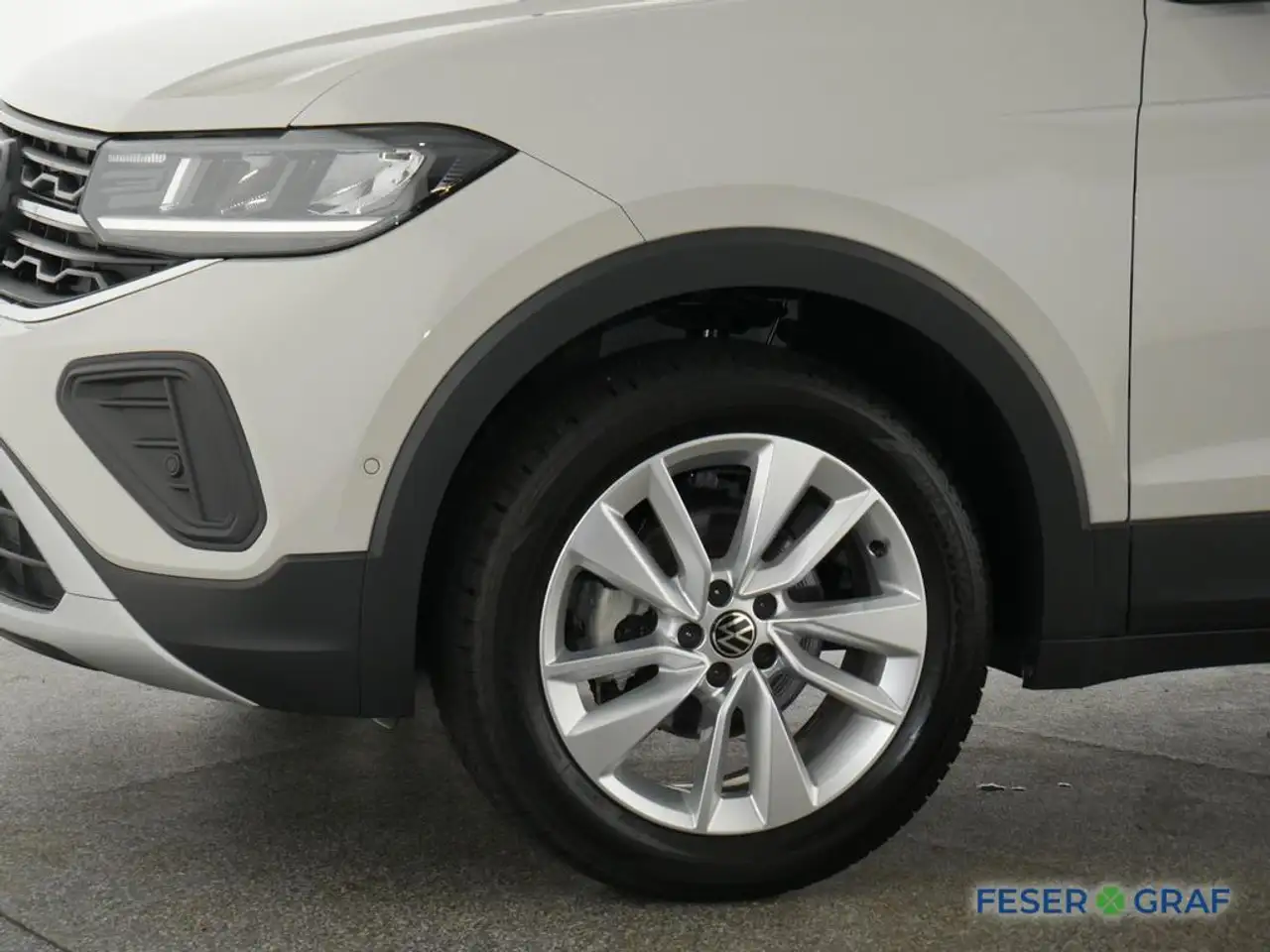 Volkswagen T-Cross 1.0TSI Life LED RearView PDC Sitzheizung Navigatio — Vehicle gallery 17
