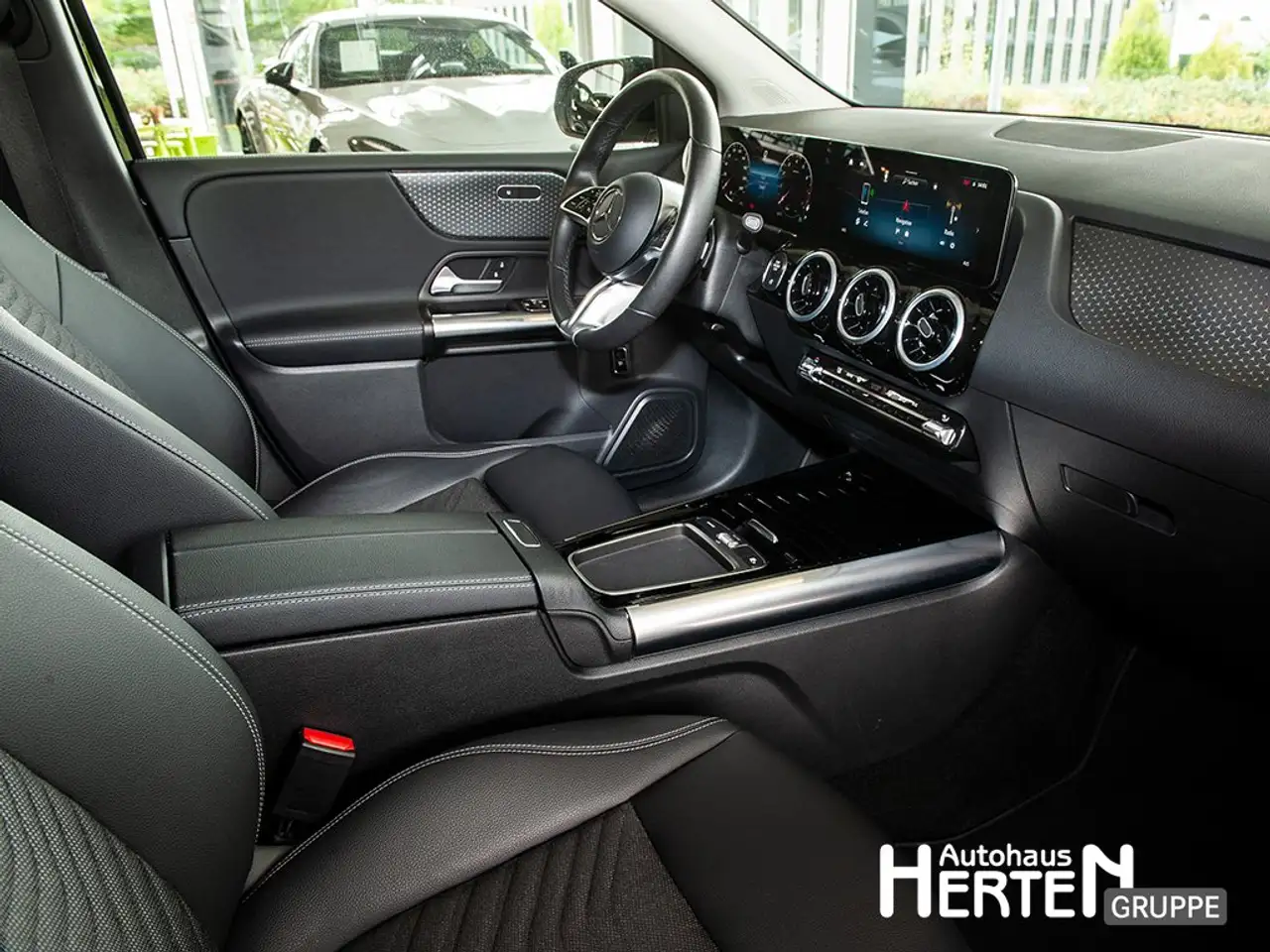 Mercedes-Benz B 200 PRPGRESSIVE+AHK+LED+360°+TOTWINKEL+EASYPA. — Galería del vehículo 6