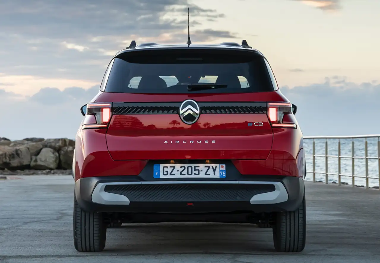 Citroen C3 Aircross Puretech S&S Plus 110 — معرض صور السيارة 21
