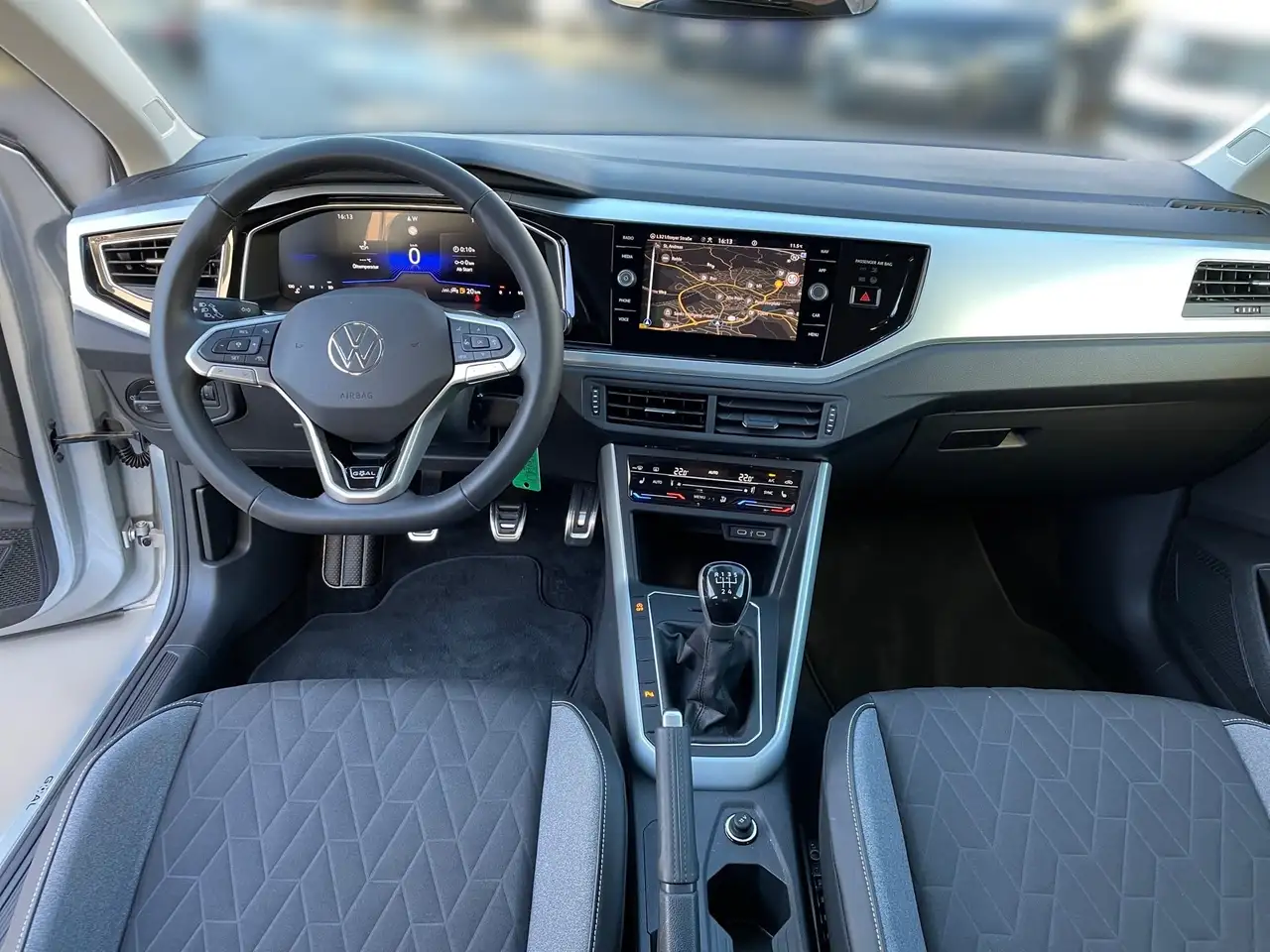 Volkswagen Taigo 1.0 TSI Goal *LED*PDC*NAVI*SITZH* — معرض صور السيارة 13