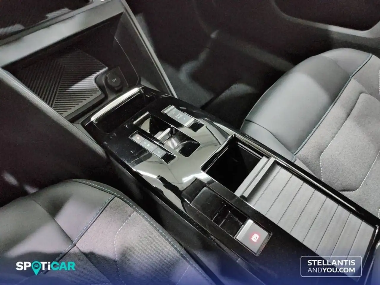 Citroen C4 ë- eléctrico 115kW 54kWh Plus — معرض صور السيارة 16