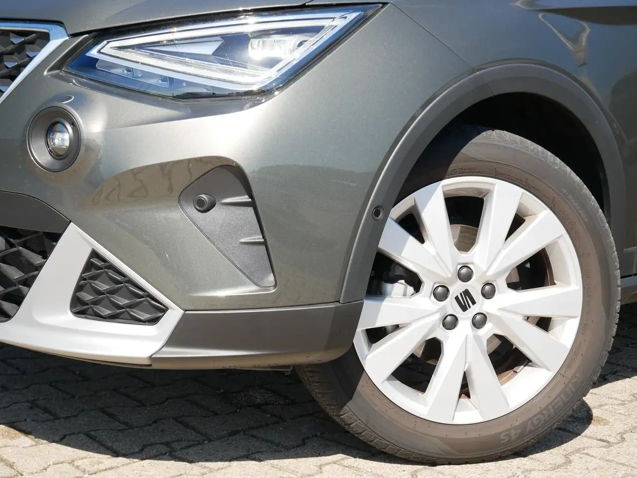 SEAT Arona 1.5 TSI DSG XPERIENCE LED+SHZ+ACC+NAVI — Galerie du véhicule 3