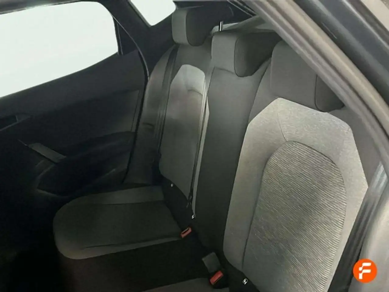 SEAT Ibiza 1.0 TSI S&S Special Edition 115 — Galería del vehículo 25