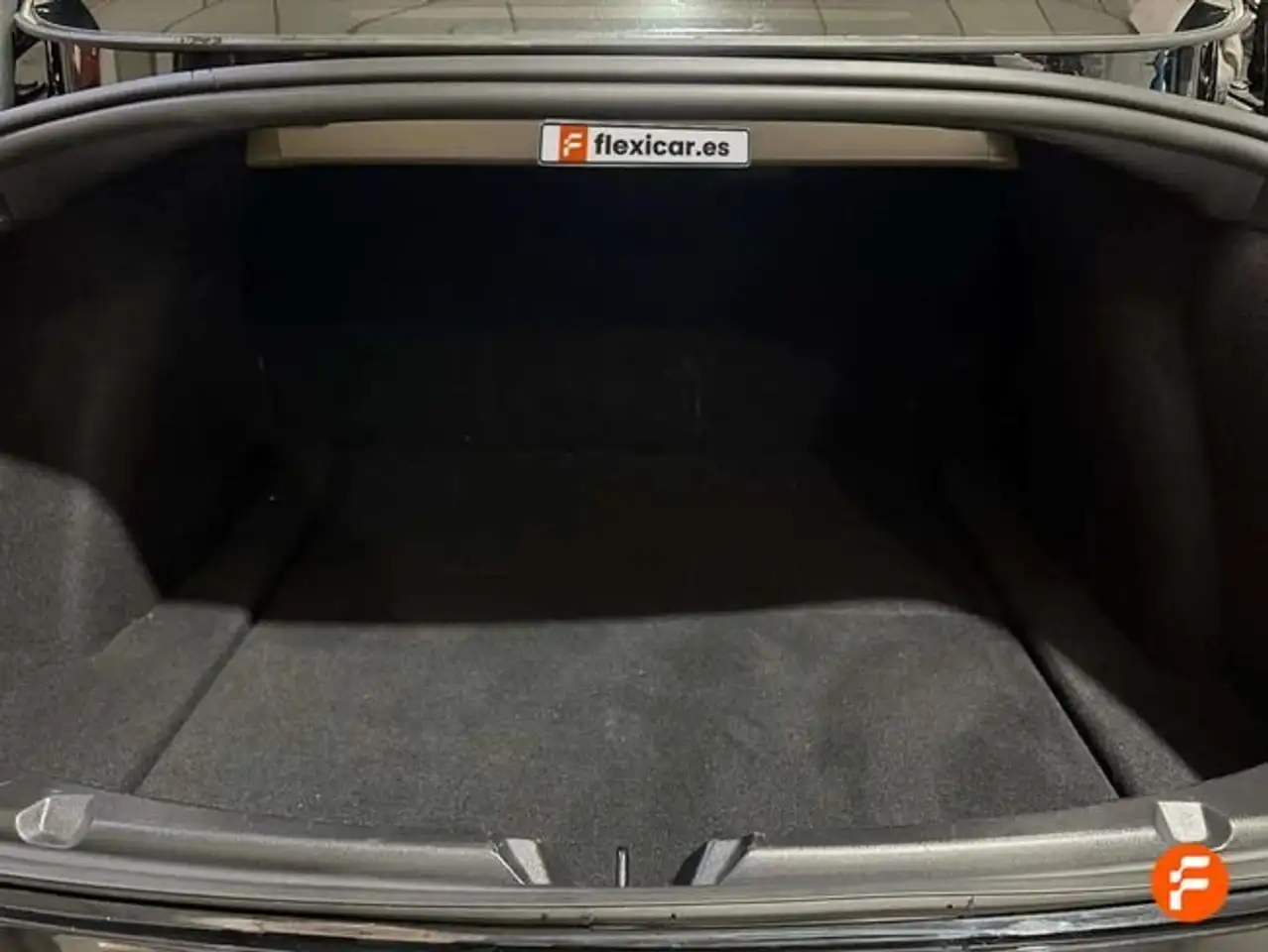 Tesla Model 3 RWD — معرض صور السيارة 27