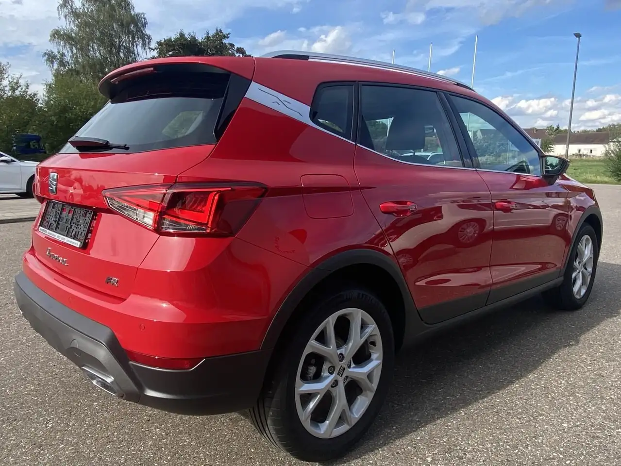 SEAT Arona 1.0 TSI FR VIRTUAL-COCKPIT+NAVI-PRO+LED+FU — معرض صور السيارة 6