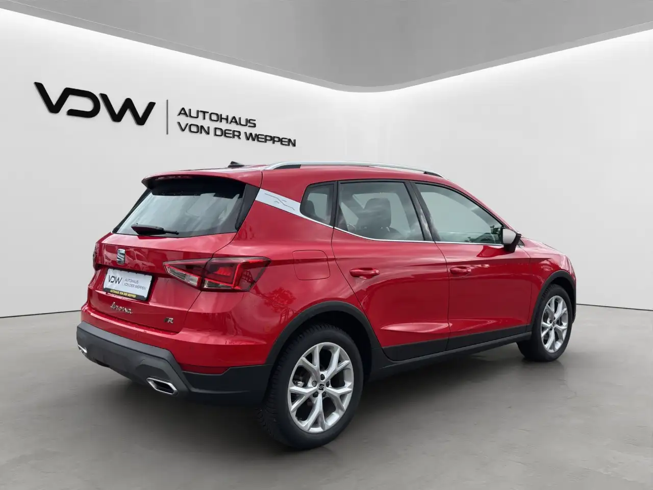 SEAT Arona FR TSI Navi FullLink SHZ DAB+ Tempomat PDC — Vehicle gallery 10