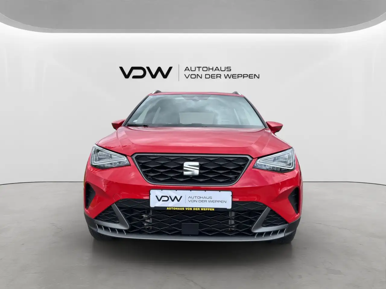 SEAT Arona FR TSI Navi FullLink SHZ DAB+ Tempomat PDC — Vehicle gallery 4