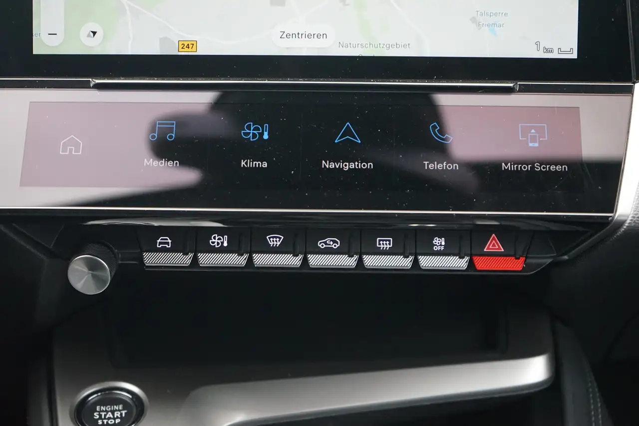 Peugeot 308 1.2 PureTech 130 LED Navi Kamera — Galería del vehículo 11