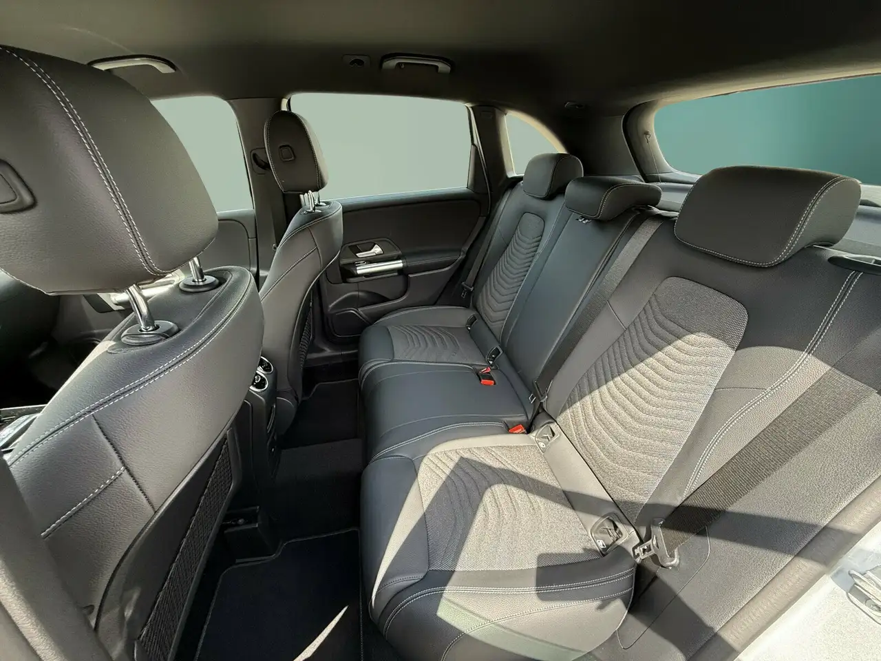 Mercedes-Benz B 200 B 200 PROGRESSIVE+VOR-DISTRO+KAM+KEYL+EASYP+MEMO — Galería del vehículo 13