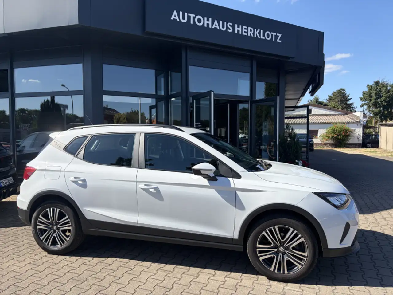 SEAT Arona Arona Style Edition 1.0 TSI 81kW (110PS) 7-Gang DS — معرض صور السيارة 2