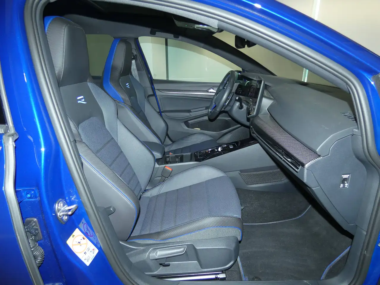 Volkswagen Golf Golf R 4Motion Black Edition Vollausstattung — Vehicle gallery 15