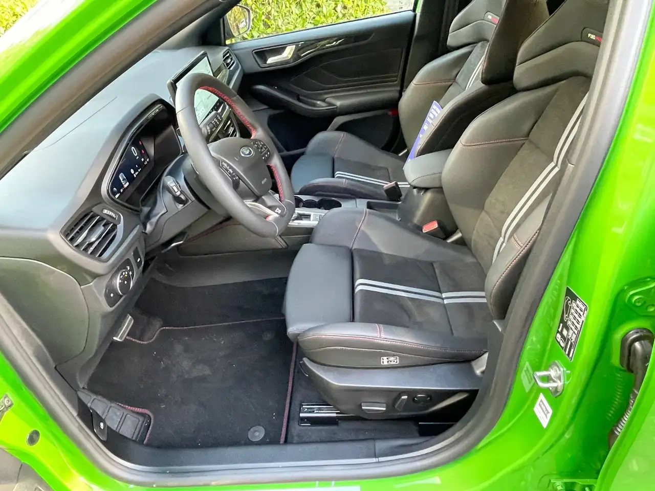Ford Focus Turnier ST X — Galería del vehículo 10