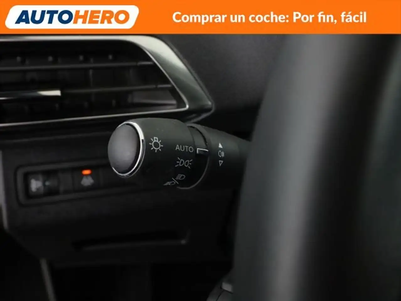Peugeot 3008 1.2 Mild-Hybrid 136 Allure Pack — Vehicle gallery 32