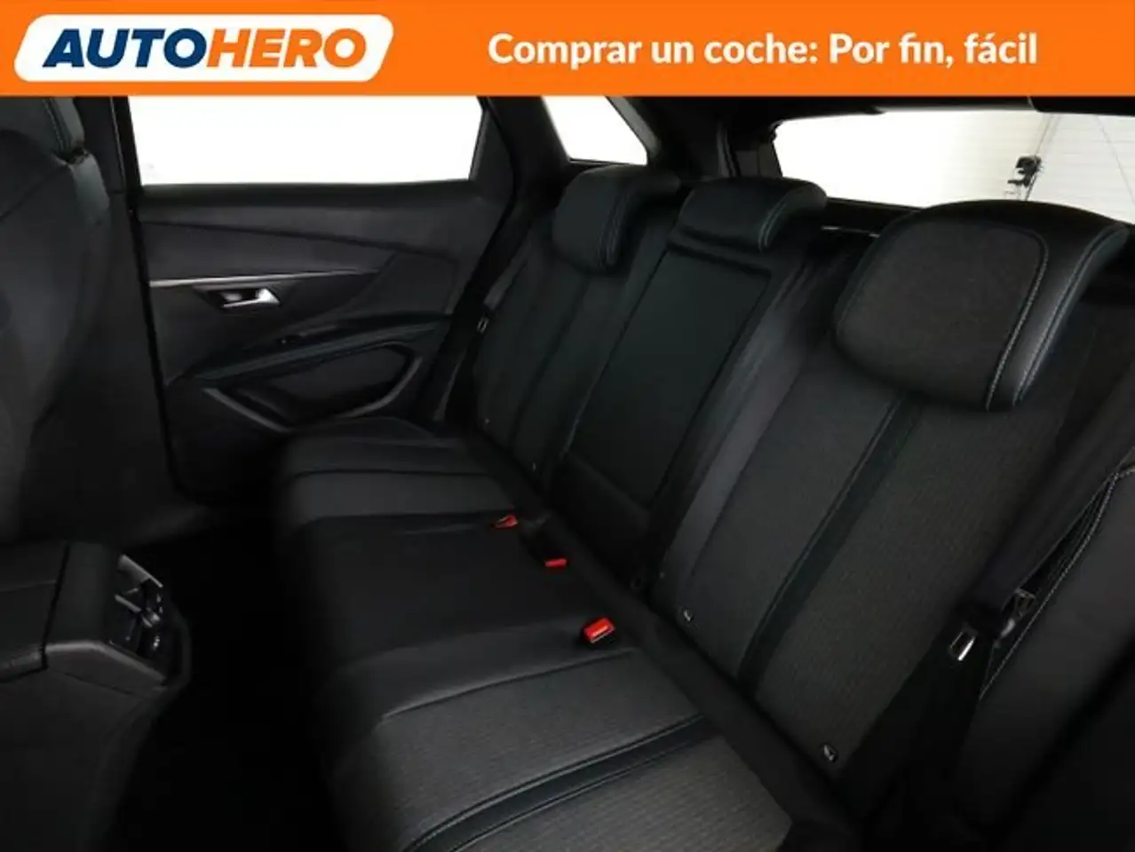 Peugeot 3008 1.2 Mild-Hybrid 136 Allure Pack — Vehicle gallery 15