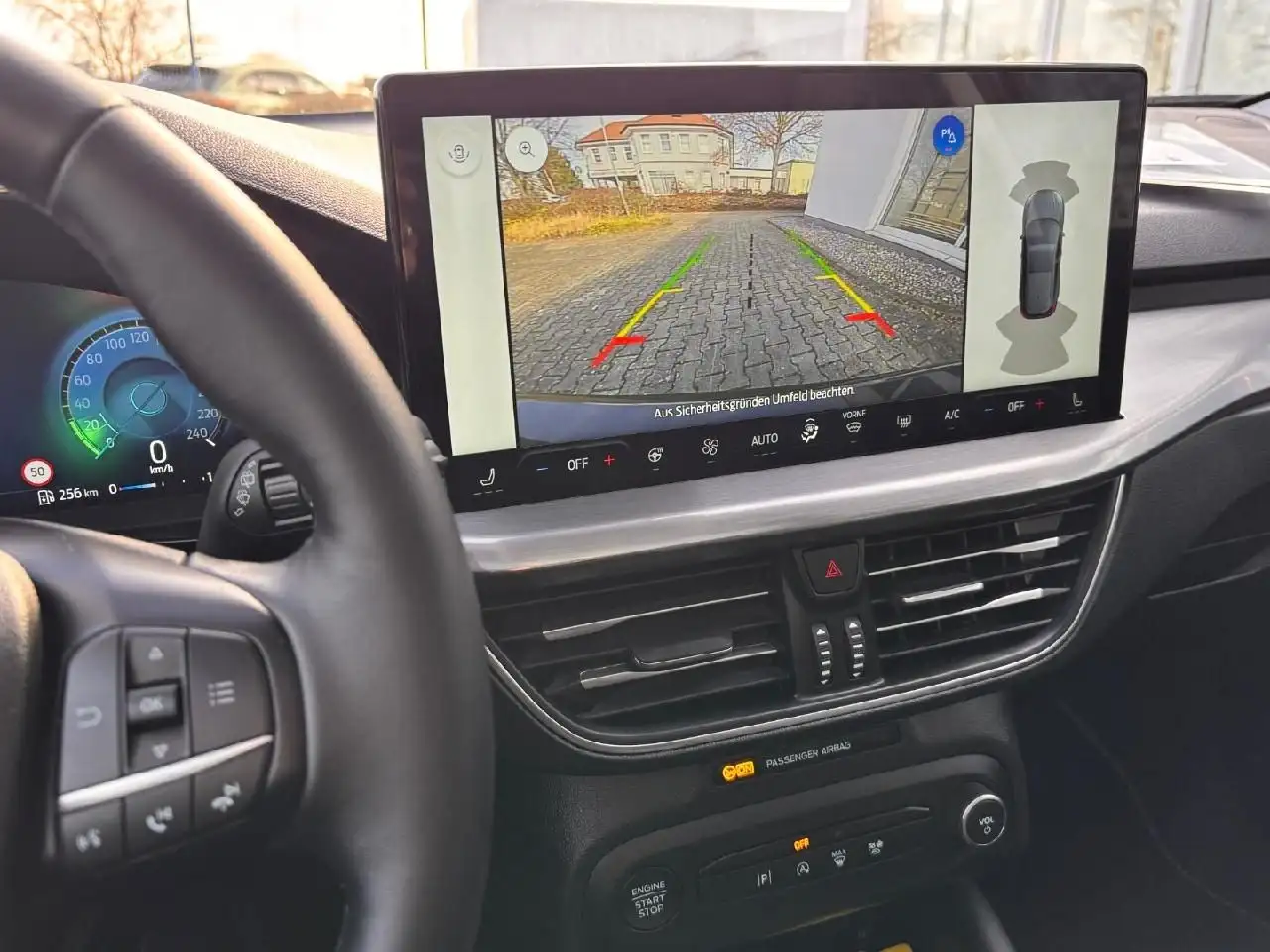 Ford Focus Turnier Titanium X - Pano Navi LED — Galerie du véhicule 8
