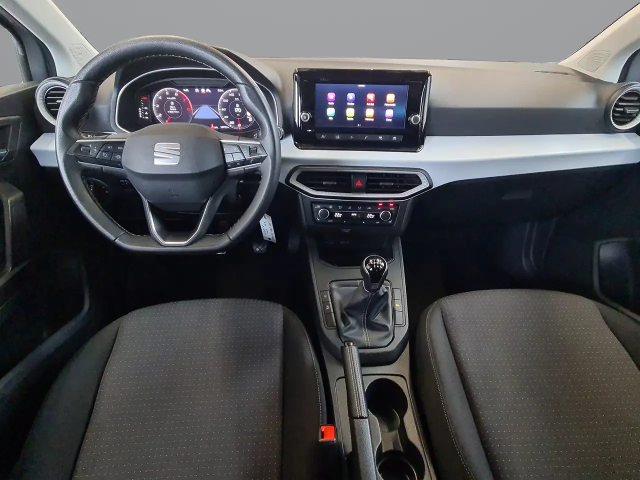 SEAT Ibiza 1.0 TSI Style+SHZ+CLIAMTR+LED+PDC+FULLLINK+LMFELG — Galería del vehículo 18
