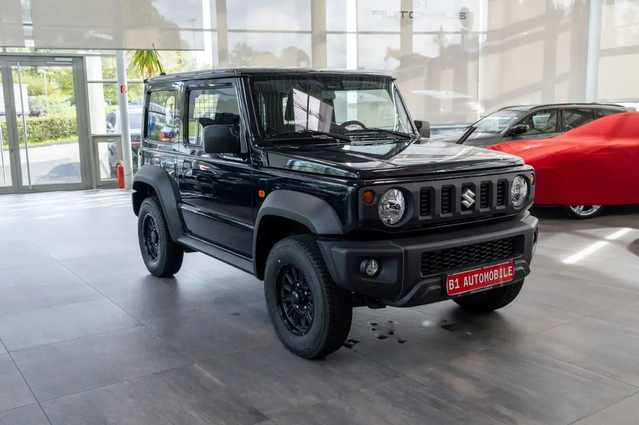 Suzuki Jimny Comfort AllGrip NFZ*AHK*ALUFELGEN*NEUWERTI — Vehicle gallery 3