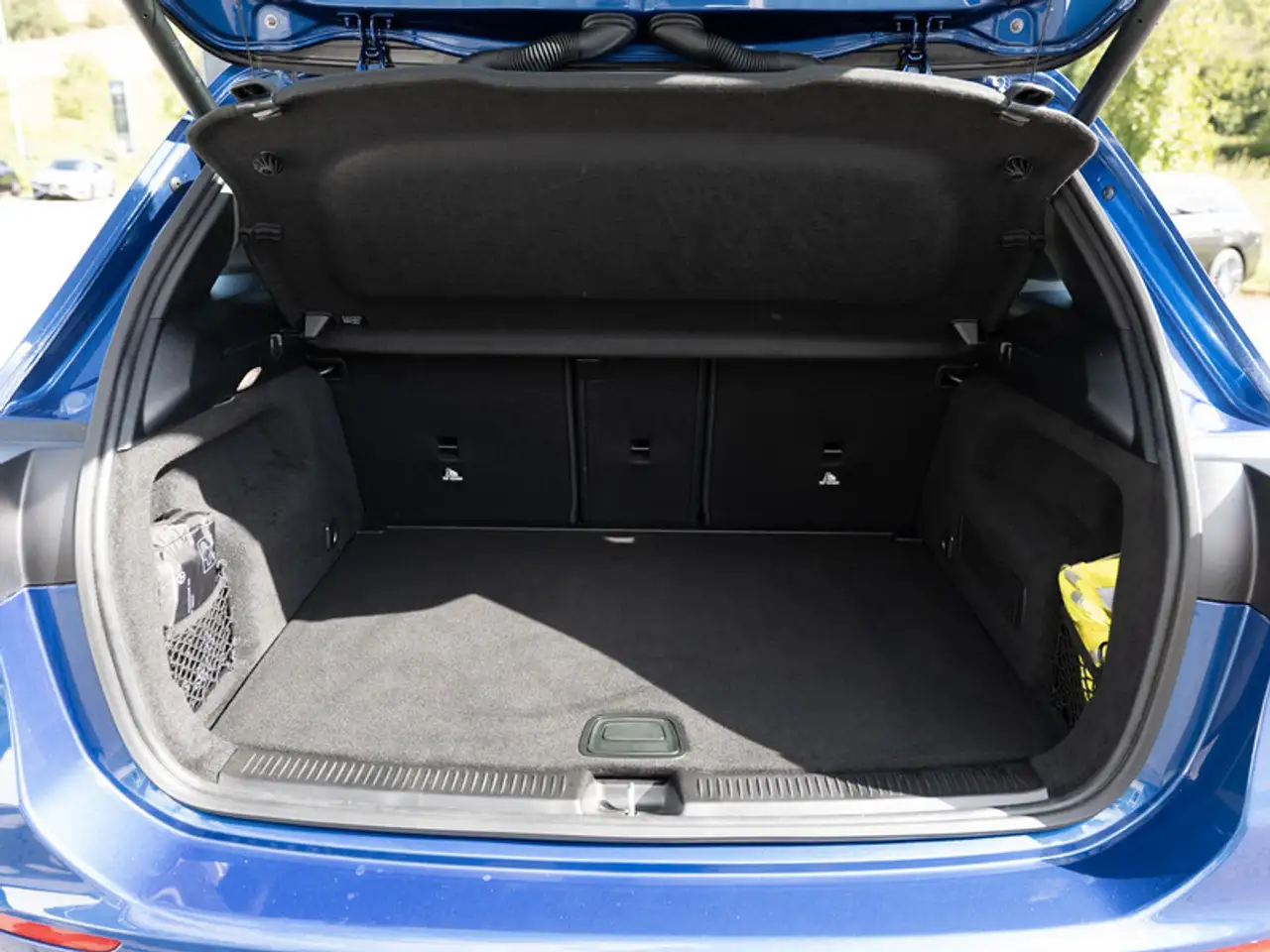 Mercedes-Benz B 250 4M Progressive/LED/Cam/Pano/AHK/EASY-P/SHZ — Galería del vehículo 7
