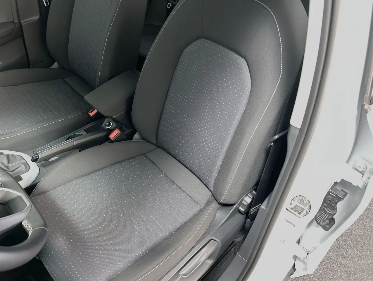 SEAT Arona 1.0 TSI Style Edition — Galerie du véhicule 11
