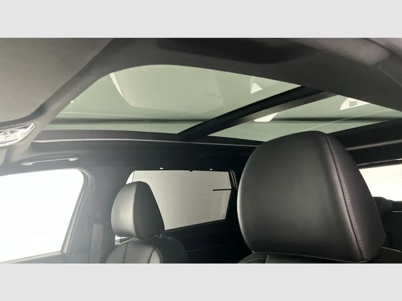 Kia Sorento 2.2 CRDi Emotion DCT 4x2 7pl — Galerie du véhicule 16