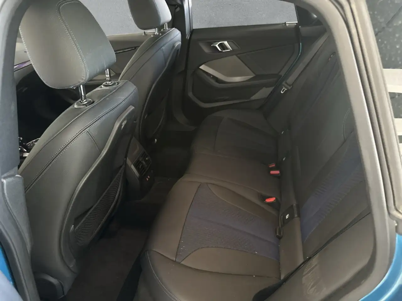 BMW 218 Gran Coupe i M-SPORT PANO ACC Head-Up Memory — Galería del vehículo 12