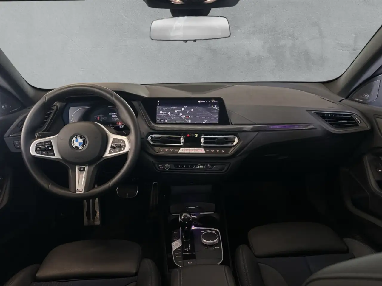 BMW 218 Gran Coupe i M-SPORT PANO ACC Head-Up Memory — Galería del vehículo 11