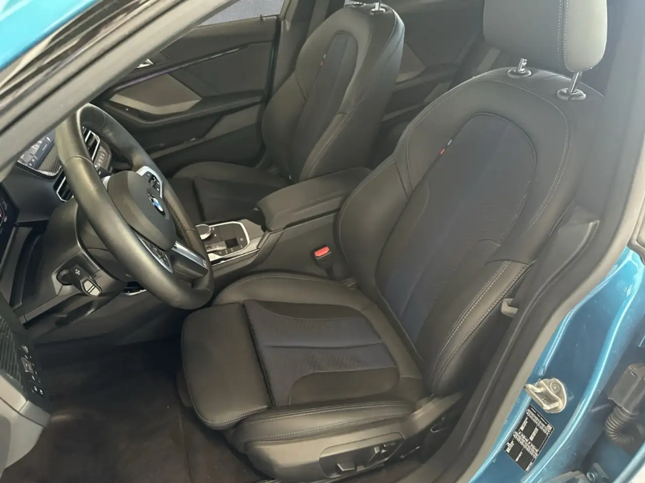 BMW 218 Gran Coupe i M-SPORT PANO ACC Head-Up Memory — Galería del vehículo 9