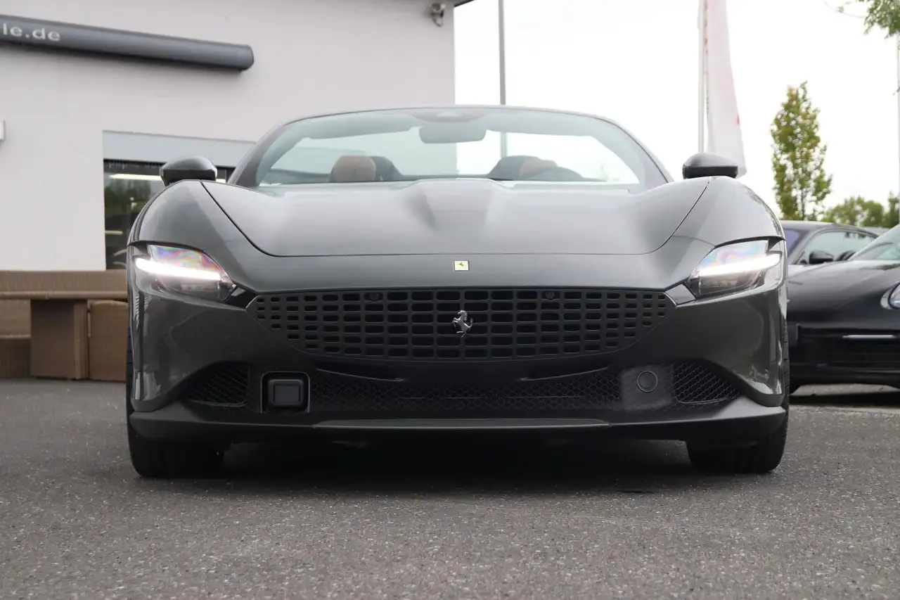 Ferrari Roma Spider +GRIGIO SCURO+SITZBELÜFT+JBL+NACKENWÄRMER+ — Vehicle gallery 3