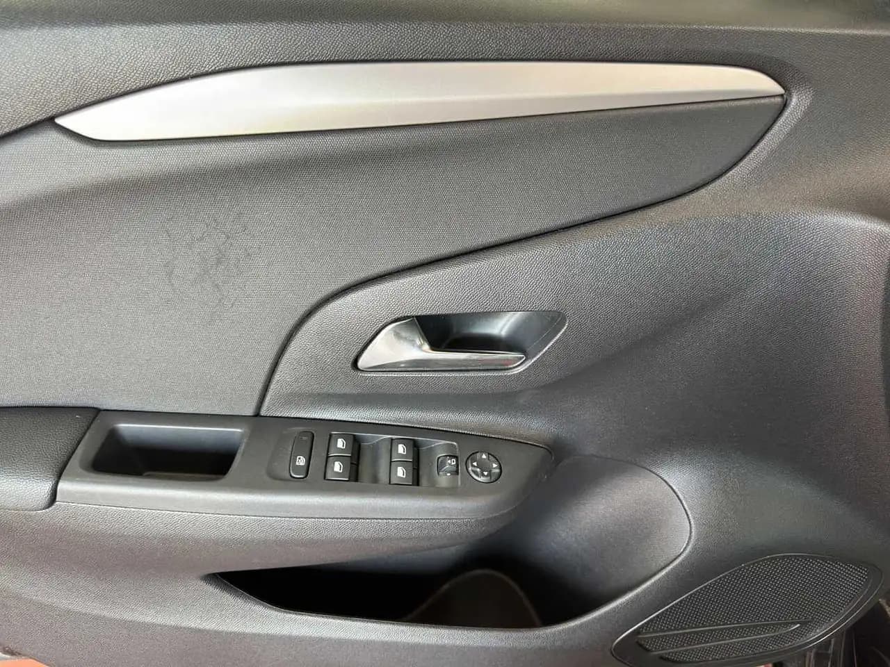 Opel Corsa 1.2 Turbo //Kamera/Sitzheizung/PDC — معرض صور السيارة 10