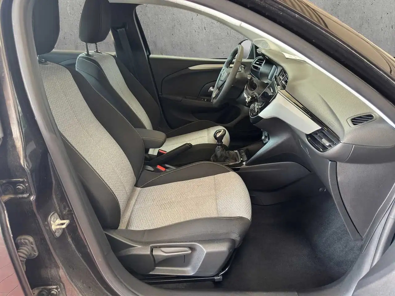 Opel Corsa 1.2 Turbo //Kamera/Sitzheizung/PDC — معرض صور السيارة 9