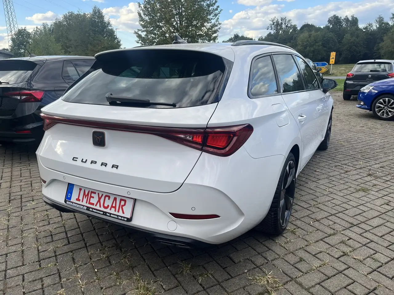 CUPRA Leon 1,5 TSI Sportstourer + AHK + Voll LED + ACC + 18 Z — معرض صور السيارة 22