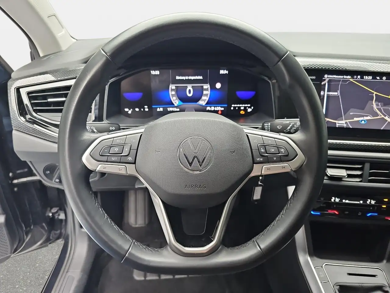 Volkswagen Taigo TAIGO 1.0 TSI LIFE NAVI LED KAMERA ACC LM — Galería del vehículo 14