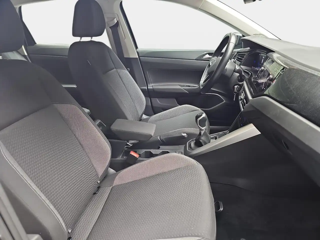 Volkswagen Taigo TAIGO 1.0 TSI LIFE NAVI LED KAMERA ACC LM — Galería del vehículo 17