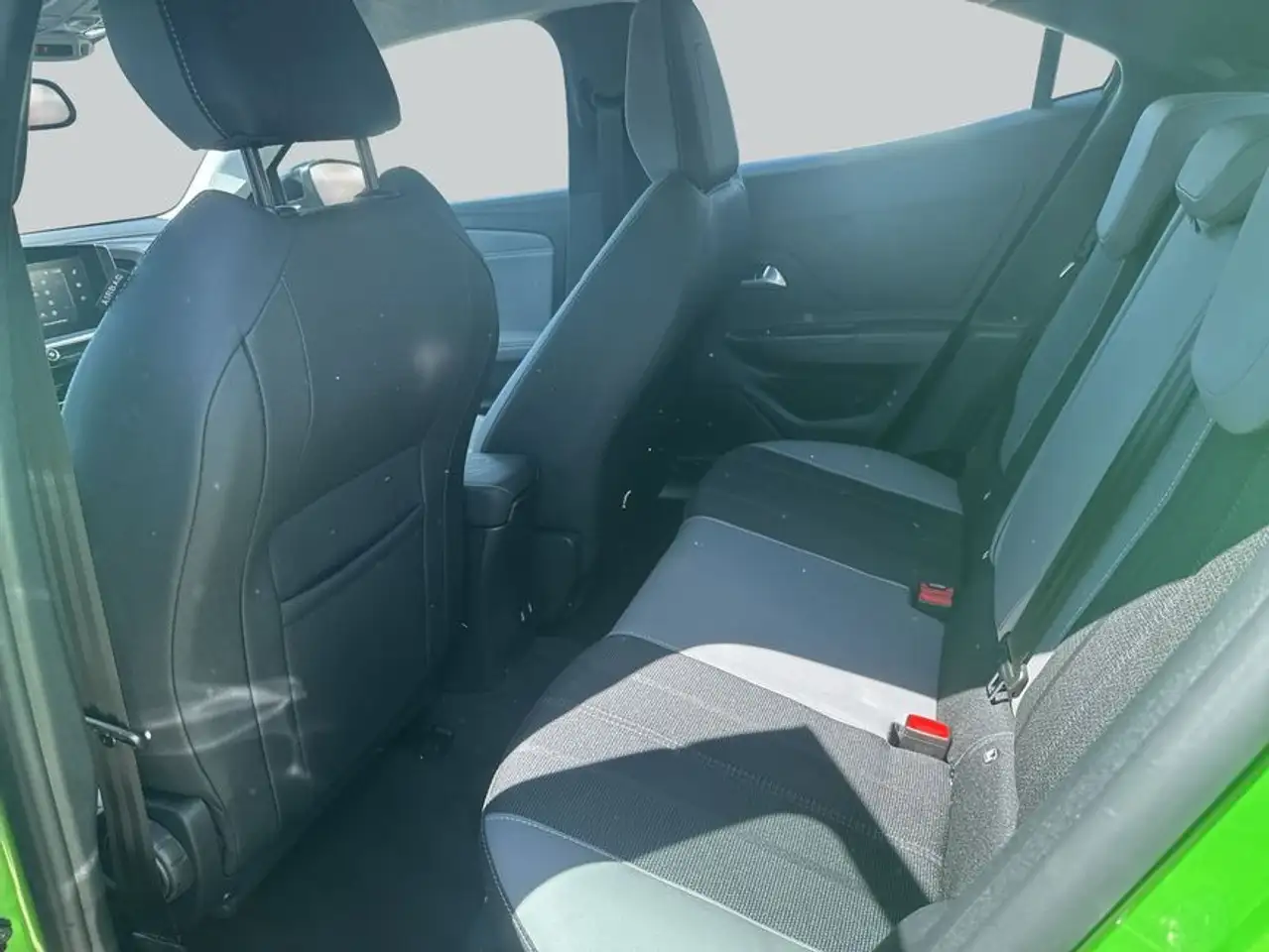 Opel Mokka 1.2 DI Turbo Elegance — معرض صور السيارة 11