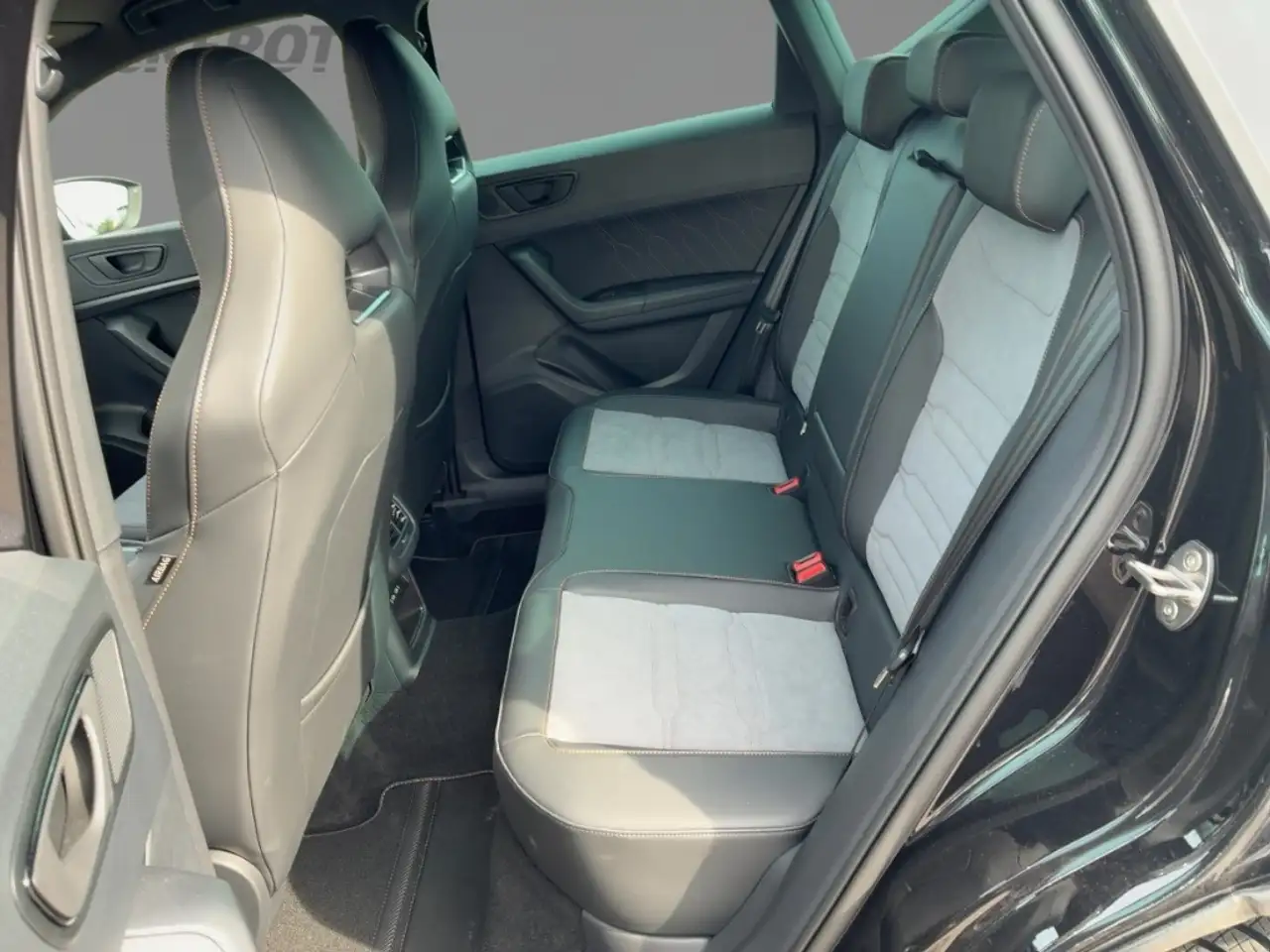 CUPRA Ateca Tribe Edition 1.5 TSI Navi Digitales Cockpit Memor — معرض صور السيارة 7