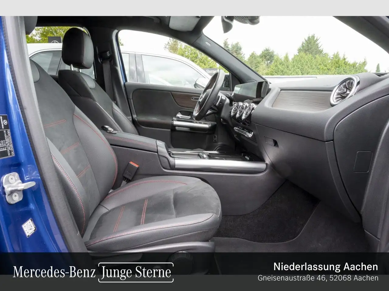 Mercedes-Benz GLA 220 4M AMG+NIGHT+360°+AHK+LED+19"+TOTW+8G — Vehicle gallery 5